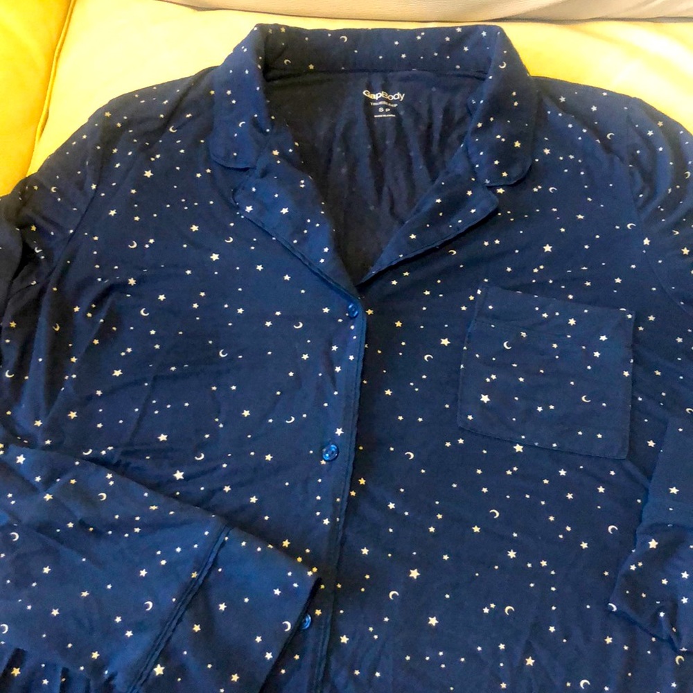 GapBody Truesleep Pajamas -incredibly soft and luxurious. Moon and stars pattern